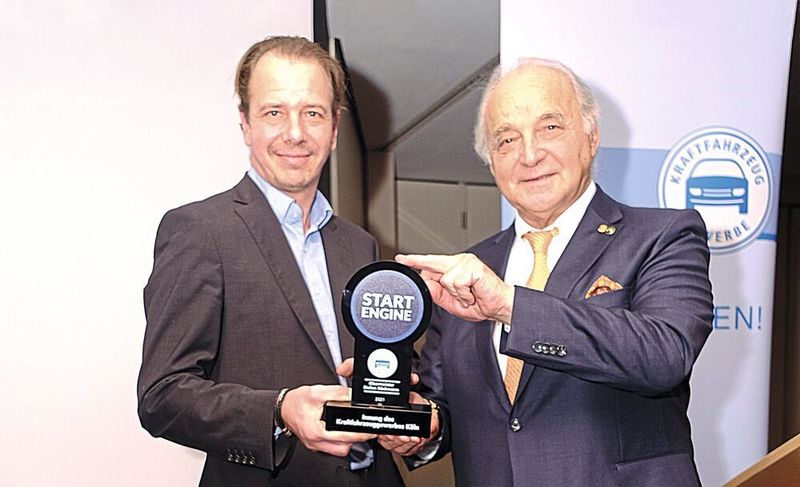 Der neue und der scheidende Obermeister: Stefan Bäckmann (links) folgt Rolf Mauss ins Amt, der 30 Jahre lang die Geschicke der Kölner Innung geführt hatte.