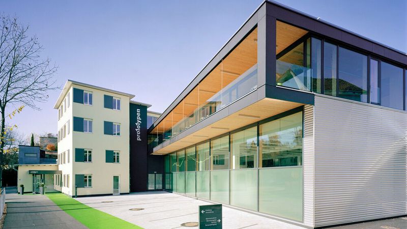 Die Firmenzentrale von 1zu1 Prototypen in Dornbirn (Östereich). 1zu1 bietet Dienstleistungen im 3D-Druck, Rapid Tooling und Additive Manufacturing mit Kunststoffen an.