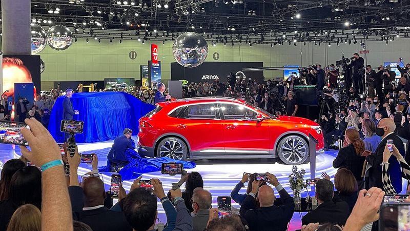 Die Messeszene ist wieder da – zumindest die Autoshow in Los Angeles hatte wichtige Neuheiten zu bieten – und Publikum.