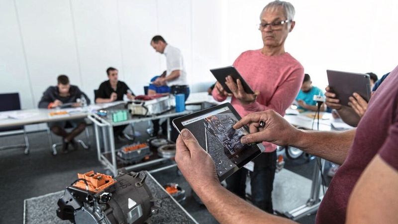 Bosch bietet auch 2022 wieder diverse Online- und Präsenzschulungen an.