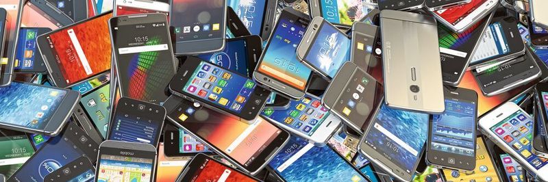 Unzählige, noch funktionsrüchtige Smartphones könnten per Refurbishing ein zweites Leben bekommen.