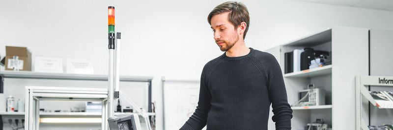 EDAG entwickelt ein innovatives Verfahren für induktives Laden von Elektroautos.