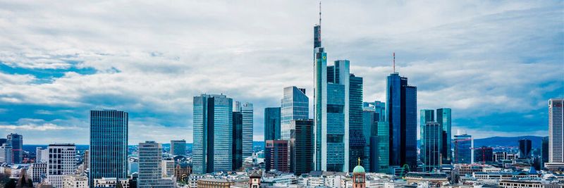 Frankfurt am Main beherbergt den DE-CIX und gilt als attraktiver Standort für Rechenzentrumsbetreiber.
