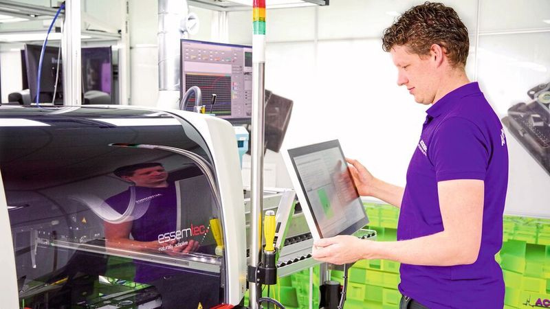 Mithilfe neuer Maschinen und an industrielle Standards angelehnter Prozesse hat Actronics den Qualitätsstandard seiner Steuergeräteinstandsetzung abermals verbessert.