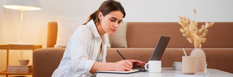 Berufliche Weiterbildung ist ein zunehmend wichtiger werdendes Thema – mit der richtigen Strategie profitiert das gesamte Unternehmen.