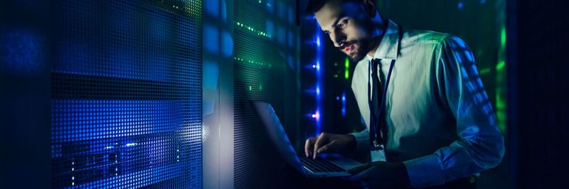 In diesem Tool-Tipp zeigen wir, wie man mit ConfigServer Security & Firewall (CSF) Firewalls auf Linux-Servern einfacher verwaltet.