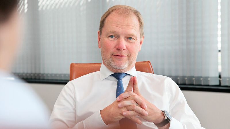 Der scheidende VWFS-Chef Lars Henner Santelmann hat einen Ausblick gegeben, was bei den Braunschweigern bevorsteht.
