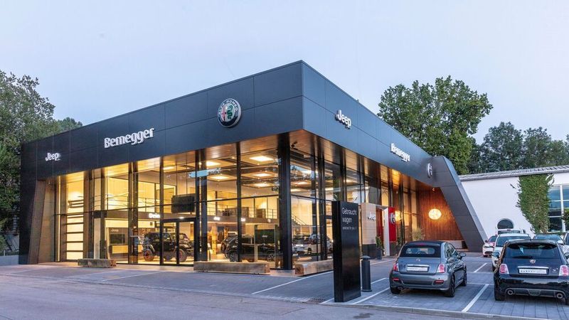 Das Autohaus Bernegger ist ein seit 1965 in mehreren Schritten gewachsener Betrieb.