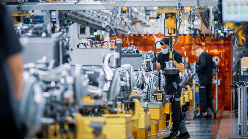 Motoren-Endmontage in Bremen.