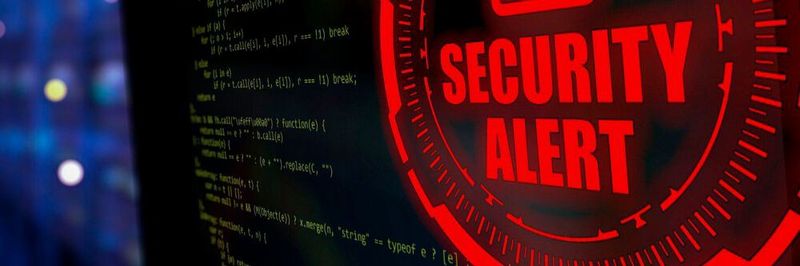 Zahlreiche Anwendungen und Services könnten betroffen sein: am Wochenende wurde eine Sicherheitslücke in der Java-Bibliothek Log4j entdeckt.