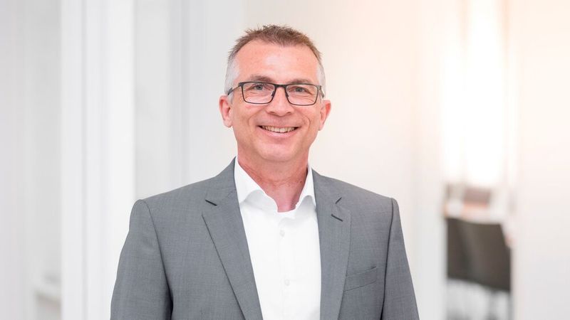 Markus Müller, Vorstand von Intec, rät den Händlern, sich frühzeitig gegen die Risiken des neuen Gewährleistungsrechts abzusichern.