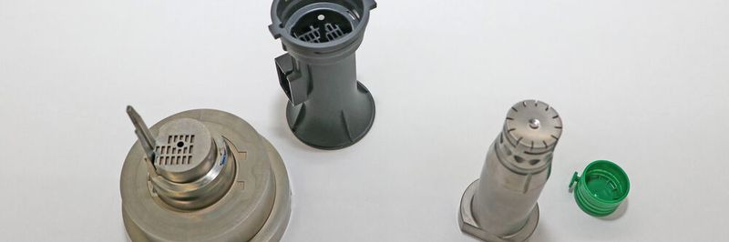 Samples: Tools milled on the Micro HD and resulting W&K-plastic parts.