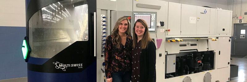 Vor der Multiswiss 6x16: Die Schwestern Cassandra Haupers (rechts), Vice President Operations und Jennifer Adair, Quality Insurance/Continuous Improvement Manager bei SPM haben schon auf der Highschool im väterlichen Betrieb gearbeitet.