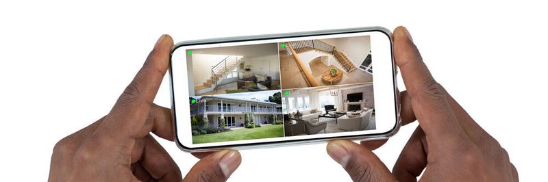 Bei einer Videoüberwachung mit Smartphone-App können Anwender auf dem Smartphone die Aufnahmen ansehen und gegebenenfalls die Lösungen steuern.