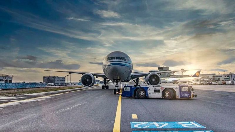 Mit 1,46 Millionen Flugbewegungen hat der Luftverkehr 2020 in Deutschland einen Tiefpunkt erreicht.