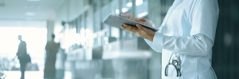 Zukunft im Gesundheitswesen: durch intelligente Automatisierung das Pflegepersonal entlasten