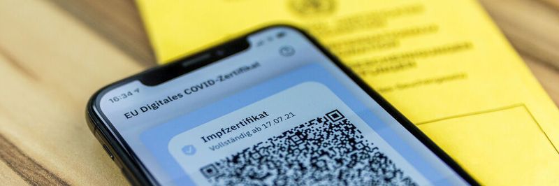 Es gibt immer mehr gefälschte Impfpässe und Impfzertifikate