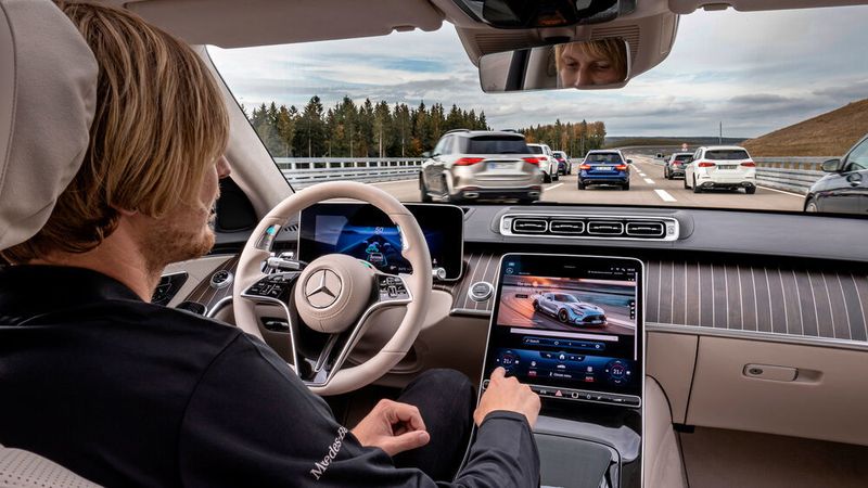 Im Dezember hatte Mercedes als erster Hersteller weltweit eine international gültige Systemzulassung für das hochautomatisierte Fahren (Level 3) erhalten. Mit Luminar will der Konzern jetzt die nächsten Schritte einleiten.