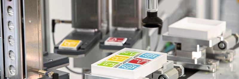 Mit dem neuen Transportsystem Lexium MC12 Multi Carrier verspricht Schneider Electric Maschinenbauern eine flexiblere und produktivere Auslastung ihrer Maschinen.