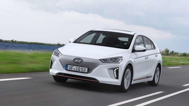 Hierzulande erhalten 4.344 Halter des Ioniq Elektro seit vergangener Woche eine Werkstatteinladung.