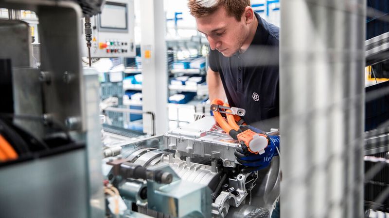 In China rücken E-Antriebe zunehmend stärker in den Fokus als Batterien.