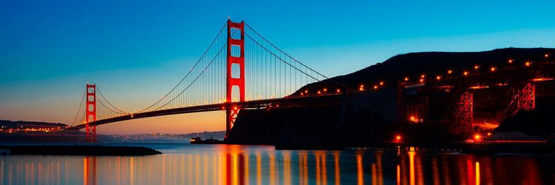 Zwei Brückenpfeiler sind besser als einer: Auch die Golden Gate Bridge soll Erdbeben standhalten – wie eine georedundante IT.