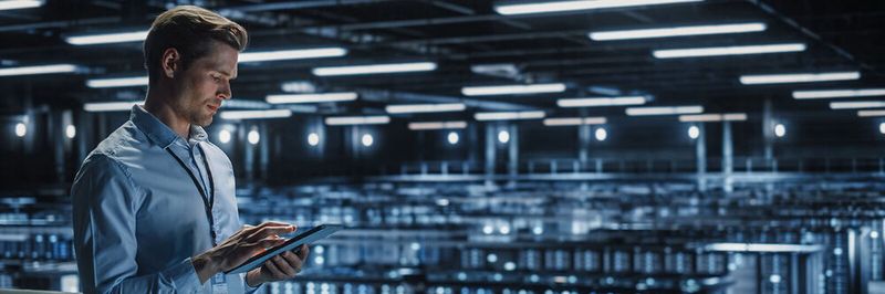 HCI-Lösungen vereinfachen das Infrastrukturdesign erheblich und verbinden im Sinne von Software-Defined Compute-, Netzwerk-, Storage- und Managementkomponenten unter einem Dach. Für die Systeme sind generalistisch ausgebildete IT-Mitarbeiter gefragt.