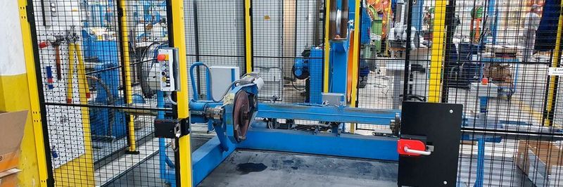 Mit einem „All-in-One“-Dienstleistungspaket hat Euchner Safety Services eine rund 30 Jahre alte Korbverseilmaschine des Stuttgarter Kabelherstellers Lapp runderneuert.