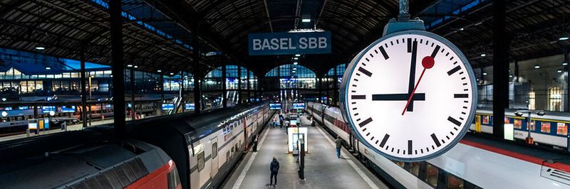 Pünktlichkeit ist eine der wichtigsten Kennzahlen bei der SBB und deren Verbesserung wird mit sehr viel Aufwand und modernsten Tools vorangetrieben. EFA ist eines der zentralen Tools, welches dafür die bestehende Datenbasis durchforstet und mögliche Verspätungsursachen zur Beseitigung aufzeigt.