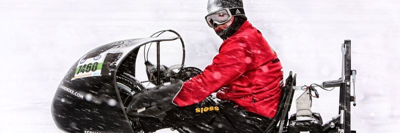 Ad Aarts, Leistungssportler aus den Niederlanden, beim Training auf dem Weißensee im österreichischen Kärnten.