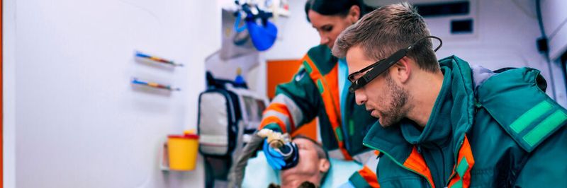 Das Arbeiten mit AR-Lösungen ist im Gesundheitssektor teilweise schon heute Realität.