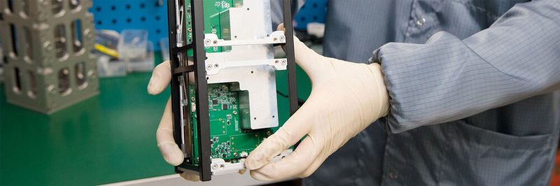 Speqtral, ein Unternehmen aus Singapur entwickelt Technik für die Verteilung von Quantenschlüsseln per Satellit.