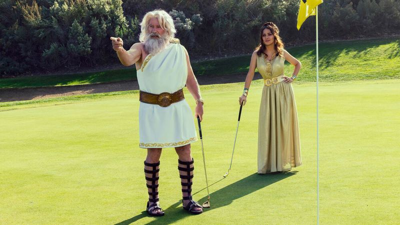 Star-Power für BMW: Arnold Schwarzenegger und Selma Hayek Pinault werben als Zeus und Hera für den Münchner Autobauer.