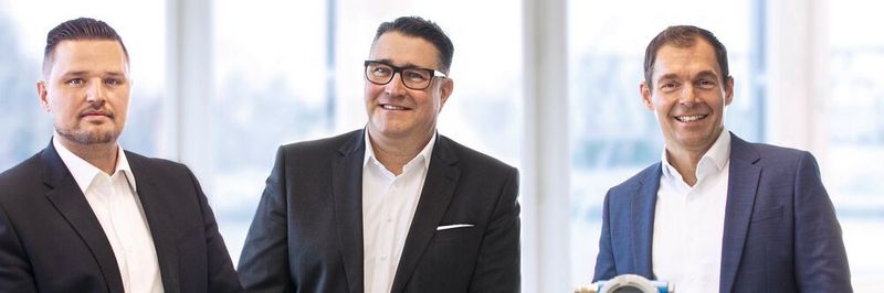 Ein schlag- und tatkräftiges Trio (v.l.n.r.): Markus Schmid (Bereichsleiter Marketing), Oliver Stöckl (Geschäftsführer) und Norbert Schranner (Leiter Vertrieb) treiben die Innovationen bei Endress+Hauser Deutschland voran.