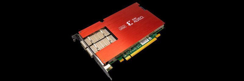 Die Produkte von Xilinx finden sich auch in HPC-Rechnern: Auf der Supercomputing-Konferenz „SC21“ hat das Unternehmen etwa die Beschleunigerkarte „Alveo U55C“ für Rechenzentren und eine neue standardbasierte, API-gesteuerte Clustering-Software für den Einsatz von FPGAs in großem Maßstab vorgestellt.