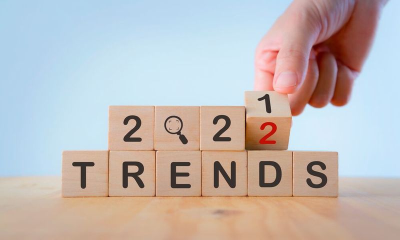 Die Experten von ECS sehen für 2022 sieben Top-Themen für Produktionsbetriebe.