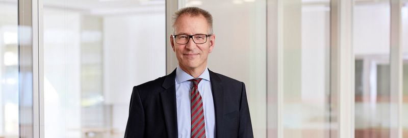 Ulrich Balbach, CEO, Leuze: „Wachstum passiert nicht einfach so und nicht von heute auf morgen. Hierfür muss man frühzeitig eine klare Vorstellung von der Zukunft entwickeln, ein klares Bild und Ziel vor Augen und einen Plan haben, wie man den Wandel aktiv gestaltet und so das Wachstum weiter vorantreibt.“