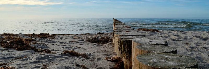 Modern rates of sea level rise began emerging in 1863 as the Industrial Age intensified, according to a new study by an international team including Rutgers researchers that has pinpointed the onset of a significant period of climate change.