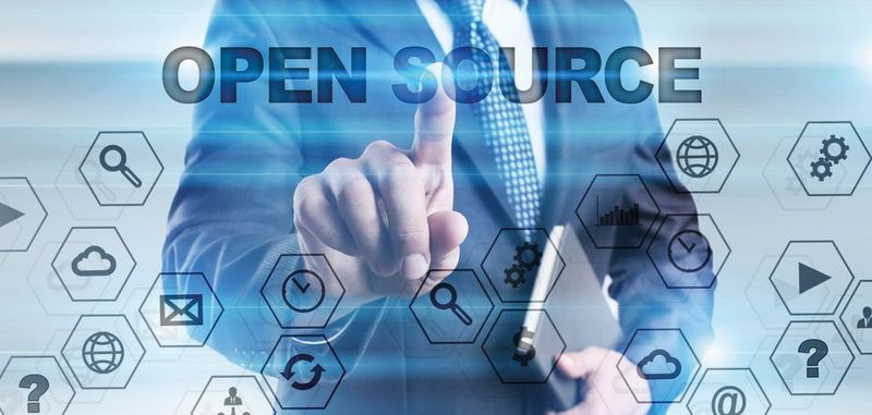 Der Einsatz von Open Source bietet zahlreiche Vorteile und ist für viele Entwickler, zumindest im Privaten, bereits zum Alltag geworden. Dennoch werden Lizenzrechte und Lizenzpflichten noch immer allzu häufig vernachlässigt. In Unternehmen sollten daher klare Spielregeln für den Umgang mit Open Source geben – auch und vor allem, wenn es um die Verwendung von Code(-Snippets) geht.