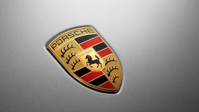 Am Dienstag hatten VW und PSE nach langen Spekulationen erstmals offiziell angedeutet, dass Aktien der Porsche AG bald am Finanzmarkt freigegeben werden könnten.