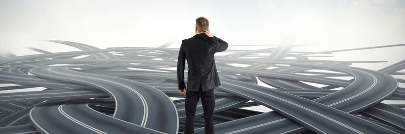 Das Netzwerk gleicht einer Autobahn mit vielen Abzweigungen. Dabei sollten IT-Admins den Überblick behalten.