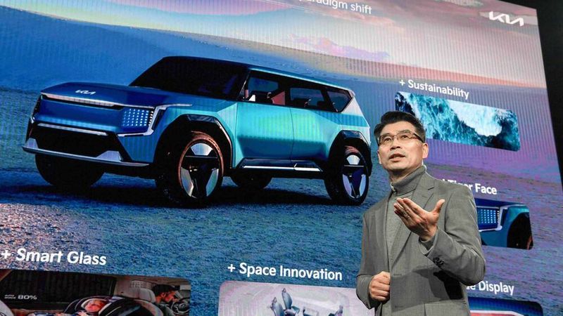 Ho Sung Song, Präsident und CEO der Kia Corporation, stellte beim Investorentag 2022 die künftige Unternehmensstrategie vor.