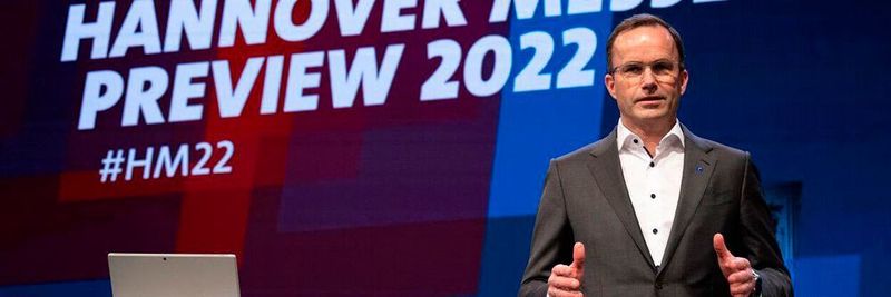 „Wir befinden uns aktuell im Spannungsfeld zwischen Versorgungssicherheit und Technologien, die dem Klimawandel entgegentreten“, sagt Jochen Köckler, Vorsitzender des Vorstandes der Deutschen Messe AG, zu Beginn der Preview.