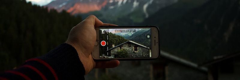 Auch im B2B lohnt sich hochwertiger Video-Content, denn er wird einfacher und schneller erfasst.
