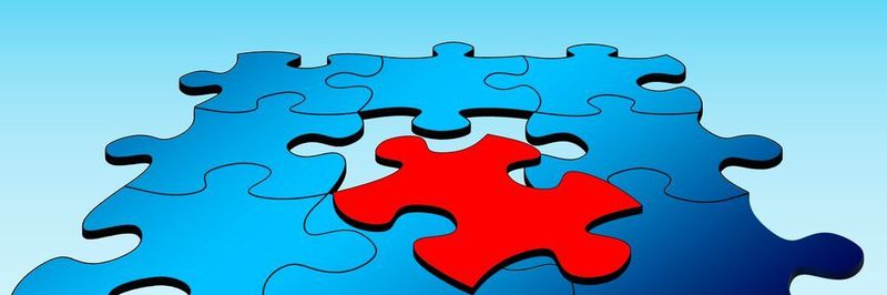 Bei der Transformation von alten Softwaremonolithen in moderne, service-orientierte Architekturen hat man es mit einem vielteiligen Puzzle zu tun.