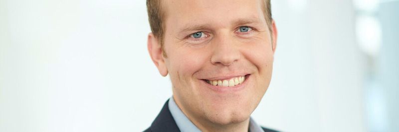 Oliver Hanka ist Director EMEA Industrial & IoT Security bei PwC Deutschland.