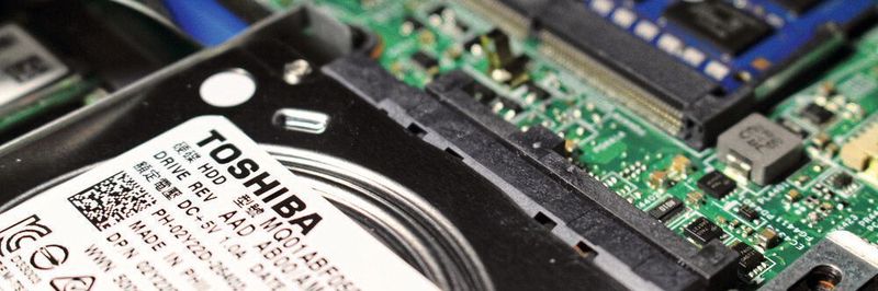 Toshiba ist mit seinen Plänen, das Unternehmen in zwei separate Entitäten aufzuspalten, am Widerstand der eigenen Anleger gescheitert. Vor allem die ausländischen Hedgefond-Investoren drängen nun verstärkt auf einen Verkauf an eine Private Equity.