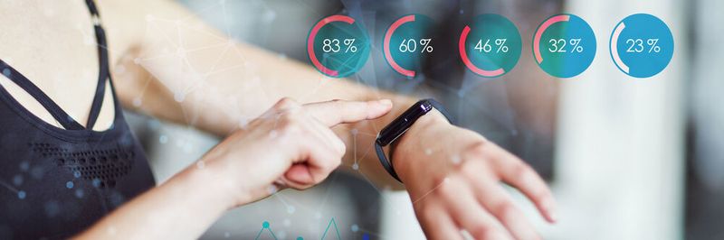 Energie für Wearables: Forscher untersuchen die Eigenschaften von Nanomaterialien, um Energie für Wearables zu erzeugen und zu speichern.