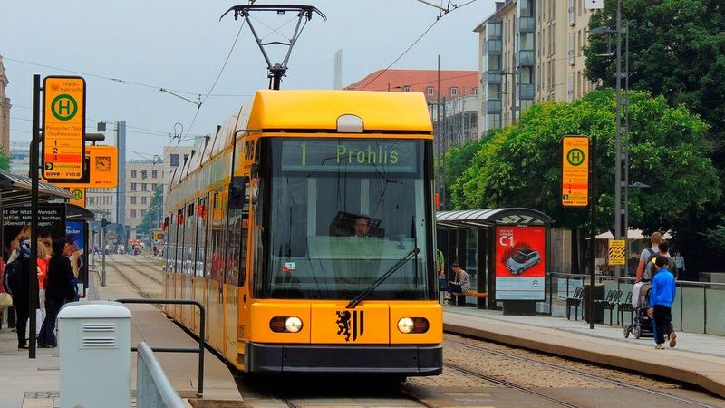 Es gibt bereits Projekte zum Sendungstransport im Nahverkehr, bis zu einem Regelbetrieb dürfte es aber noch Jahre dauern.