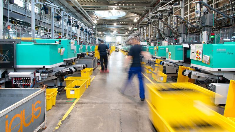 Bei vielen Unternehmen stiegen 2021 auch die Auftragseingänge stark an.